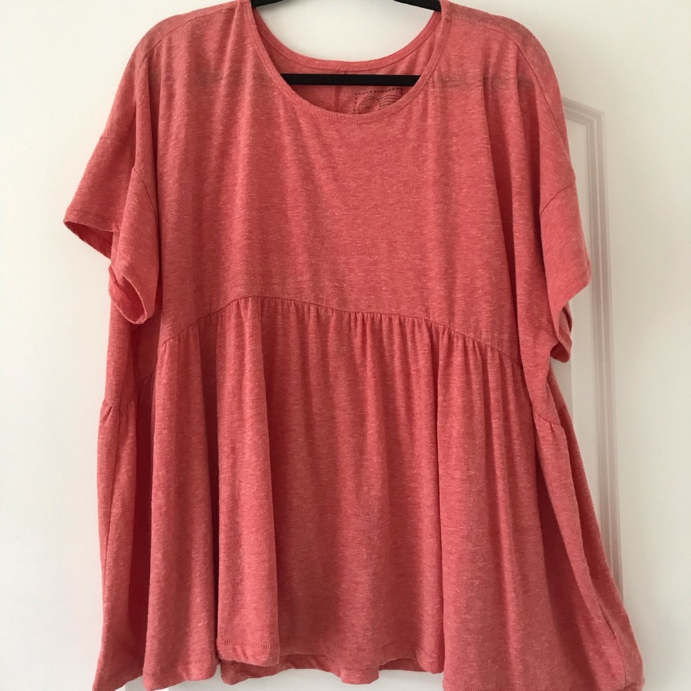 💕 HP💗 Anthropologie tee